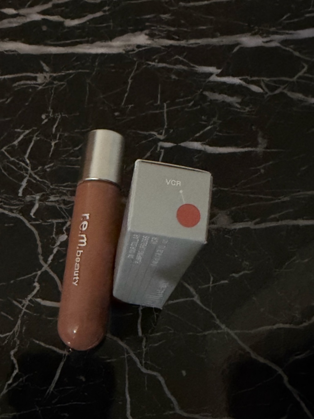 R.e.m. beauty on your collar plumping lip gloss NIB VCR